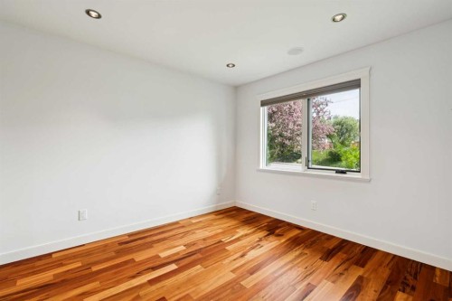 2136 26 Avenue Sw, Calgary, AB - Indoor Photo Showing Other Room