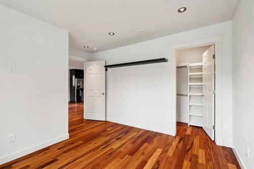 2136 26 Avenue Sw, Calgary, AB - Indoor Photo Showing Other Room