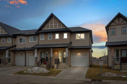 9 Cimarron Vista Gardens  Okotoks, AB T1S 0G2
