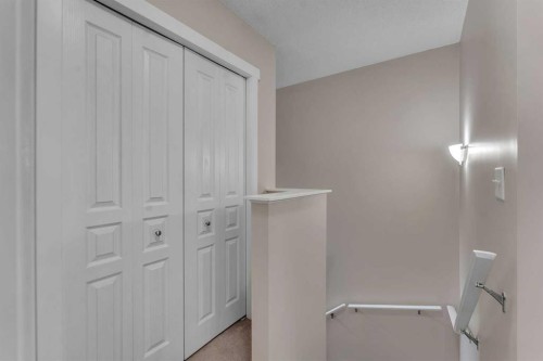 9 Cimarron Vista Gardens, Okotoks, AB - Indoor Photo Showing Other Room
