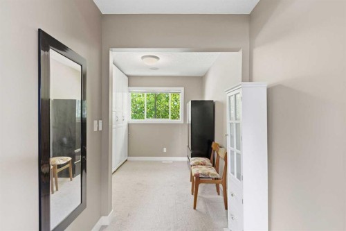 351 Queen Charlotte Road Se, Calgary, AB - Indoor Photo Showing Other Room