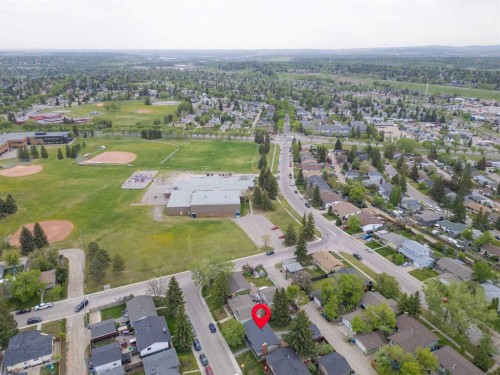351 Queen Charlotte Road Se, Calgary, AB - Outdoor With View