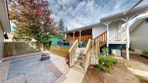 117 Midcrest Crescent Se, Calgary, AB - Outdoor With Deck Patio Veranda With Exterior