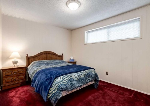 332 Pinemont Road Ne, Calgary, AB - Indoor Photo Showing Bedroom