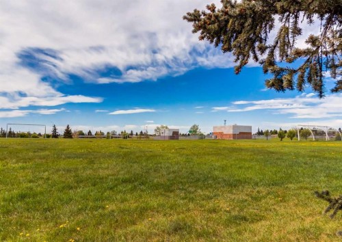 332 Pinemont Road Ne, Calgary, AB - Outdoor With View