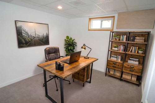 235 Avonburn Road Se, Calgary, AB - Indoor Photo Showing Office