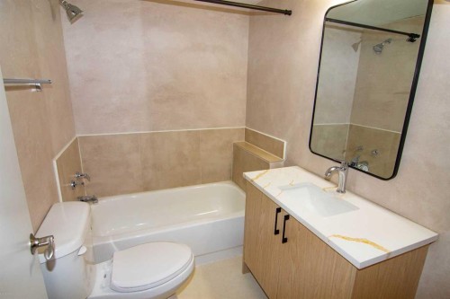 235 Avonburn Road Se, Calgary, AB - Indoor Photo Showing Bathroom