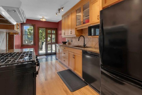 1733 13 Avenue Sw, Calgary, AB 