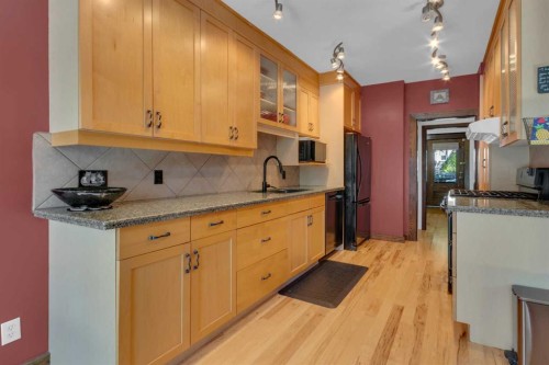 1733 13 Avenue Sw, Calgary, AB 