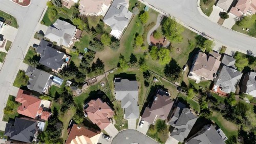 251 Hampshire Place Nw, Calgary, AB 