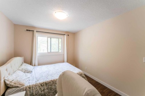 202-823 19 Avenue Sw, Calgary, AB - Indoor Photo Showing Bedroom