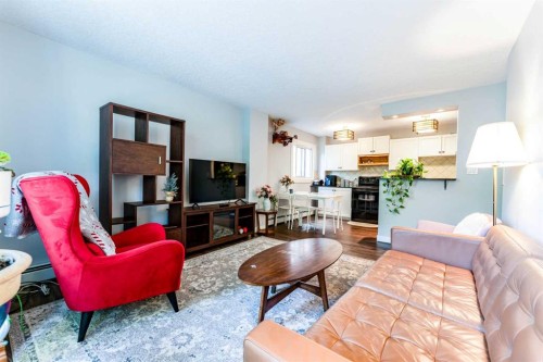 202-823 19 Avenue Sw, Calgary, AB - Indoor Photo Showing Living Room