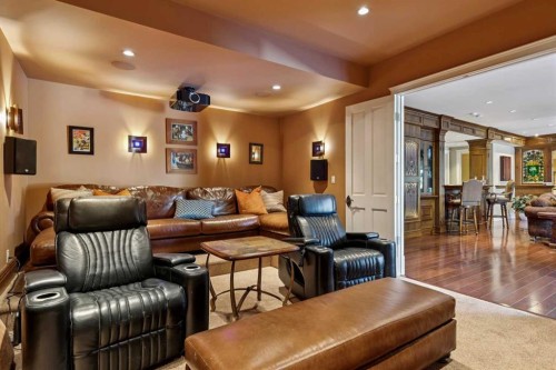 6 Aspen Ridge Lane Sw, Calgary, AB - Indoor Photo Showing Living Room