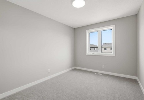 43 Belvedere Crescent Se, Calgary, AB - Indoor Photo Showing Other Room