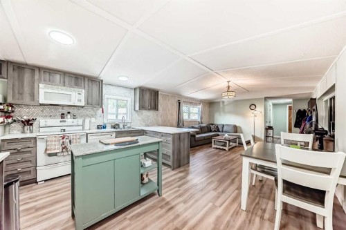 17 Burroughs Place Ne, Calgary, AB 