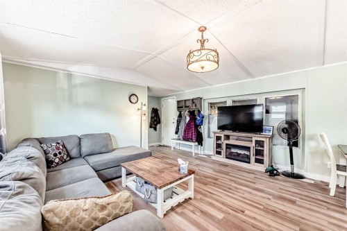 17 Burroughs Place Ne, Calgary, AB 