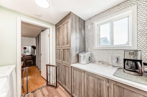 17 Burroughs Place Ne, Calgary, AB 