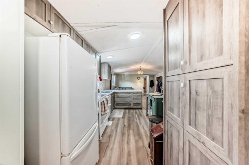 17 Burroughs Place Ne, Calgary, AB 