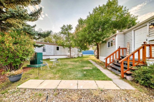17 Burroughs Place Ne, Calgary, AB 