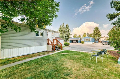 17 Burroughs Place Ne, Calgary, AB 