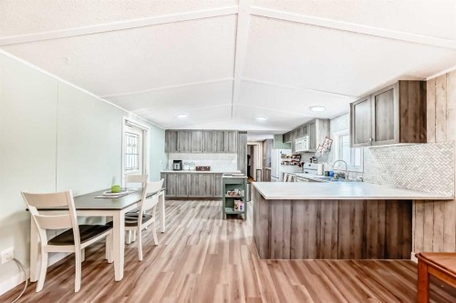 17 Burroughs Place Ne, Calgary, AB 
