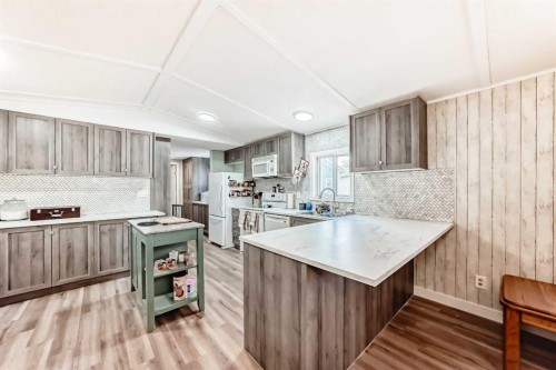 17 Burroughs Place Ne, Calgary, AB 