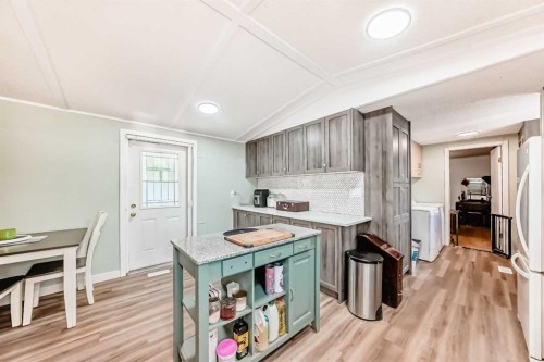 17 Burroughs Place Ne, Calgary, AB 