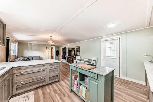 17 Burroughs Place Ne, Calgary, AB 