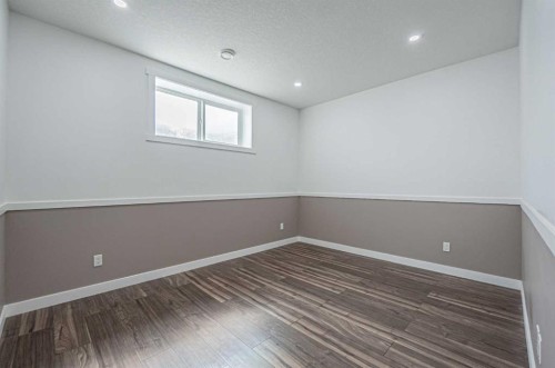 7 Waterford Heights, Chestermere, AB - Indoor Photo Showing Other Room