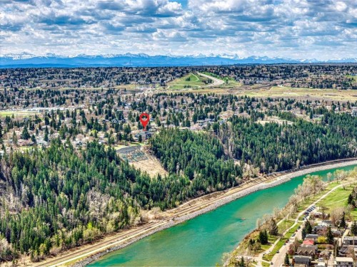 75 Wildwood Drive Sw, Calgary, AB - Outdoor With View