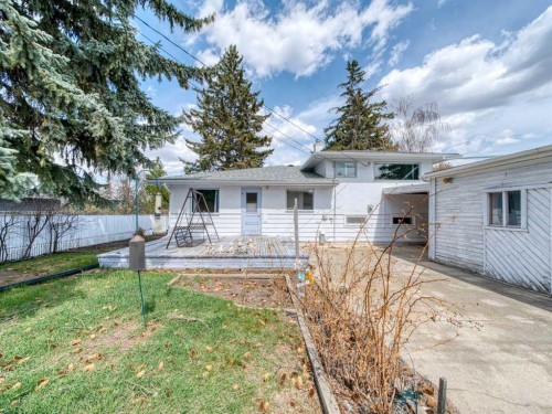 75 Wildwood Drive Sw, Calgary, AB - Outdoor