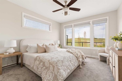 123 Crestridge Hill Sw, Calgary, AB - Indoor Photo Showing Bedroom