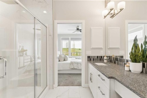 123 Crestridge Hill Sw, Calgary, AB - Indoor Photo Showing Bathroom