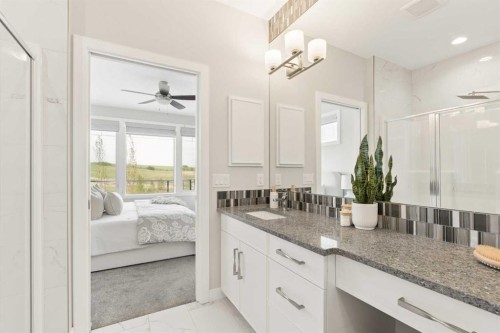 123 Crestridge Hill Sw, Calgary, AB - Indoor Photo Showing Bathroom