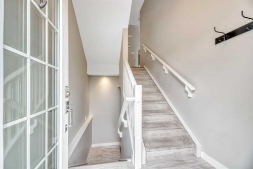 6 Quarry Gate Se, Calgary, AB - Indoor Photo Showing Other Room