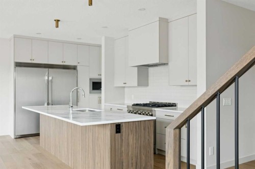 2 Rock Lake View Nw, Calgary, AB 