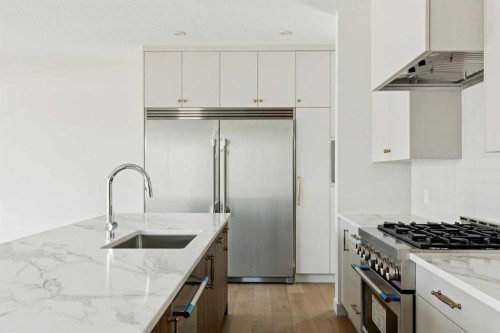 2 Rock Lake View Nw, Calgary, AB 