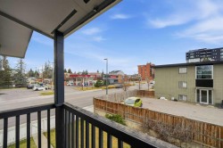3-2804 17 Avenue SW Calgary, AB T3E 6K8