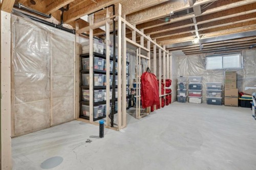 7104 36 Avenue Nw, Calgary, AB - Indoor Photo Showing Basement