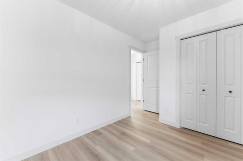 110 Tuscany Summit Green Nw, Calgary, AB - Indoor Photo Showing Other Room