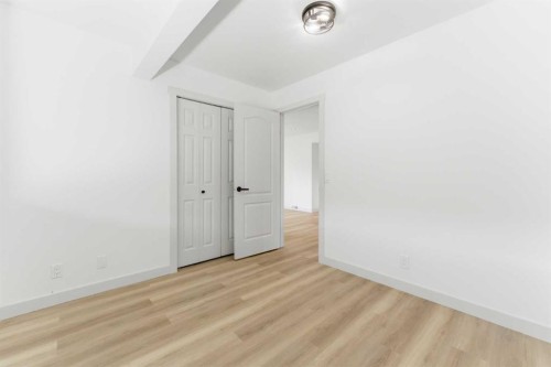 110 Tuscany Summit Green Nw, Calgary, AB - Indoor Photo Showing Other Room
