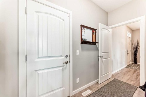 59 Heritage Heights, Cochrane, AB - Indoor Photo Showing Other Room