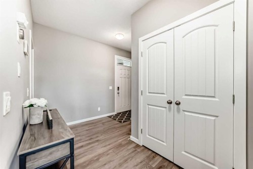 59 Heritage Heights, Cochrane, AB - Indoor Photo Showing Other Room