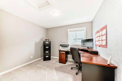 59 Heritage Heights, Cochrane, AB - Indoor Photo Showing Office