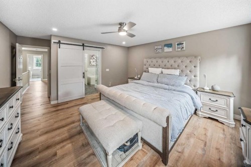 66 Crestmont Drive Sw, Calgary, AB 