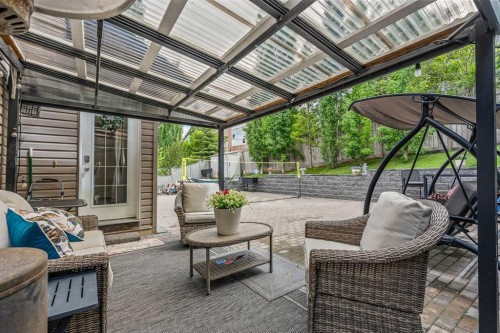 66 Crestmont Drive Sw, Calgary, AB 