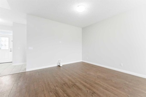 96 Red Embers Crescent Ne, Calgary, AB - Indoor Photo Showing Other Room