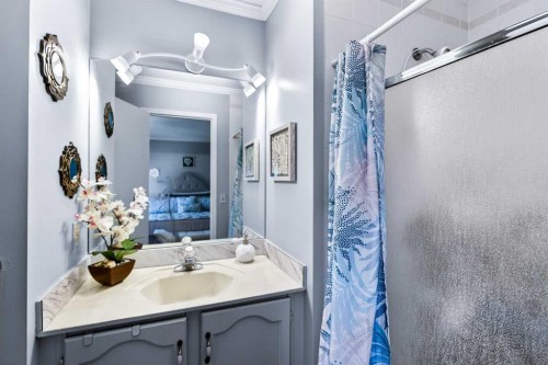 159 Fresno Place Ne, Calgary, AB - Indoor Photo Showing Bathroom
