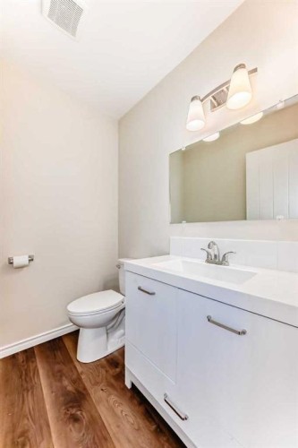 367 47 Avenue West, Claresholm, AB - Indoor Photo Showing Bathroom