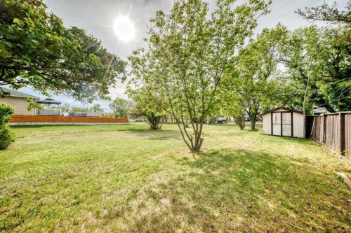 367 47 Avenue West, Claresholm, AB - Outdoor